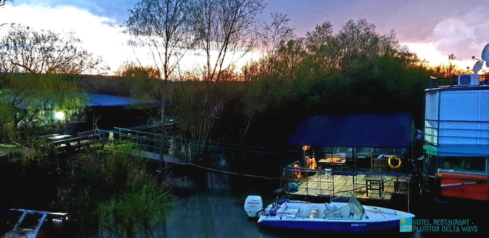 Hotel Restaurant Plutitor Delta Ways Nufaru Exterior foto